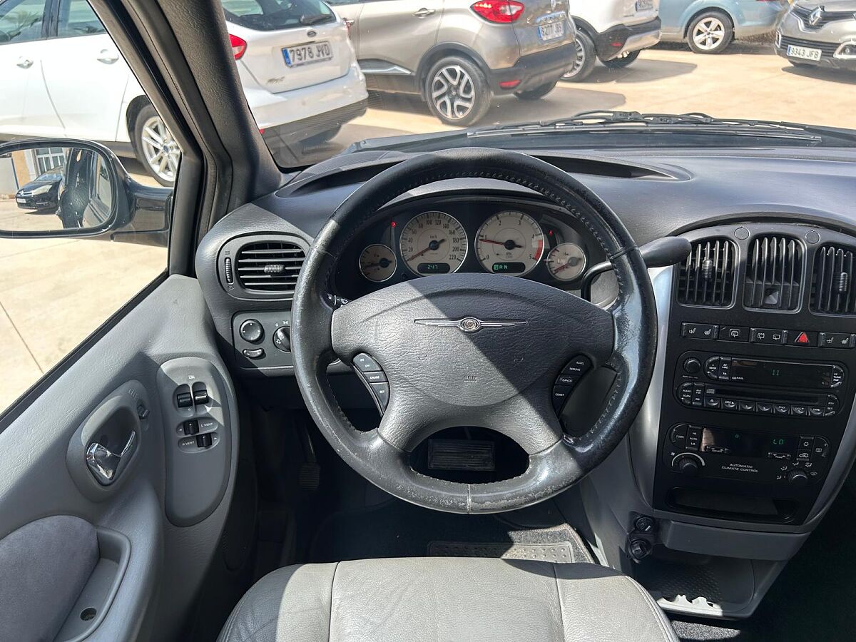 CHRYSLER VOYAGER LX 2.8 CRDI AUTO SPANISH LHD IN SPAIN 154K 7 SEAT SUPERB 2007